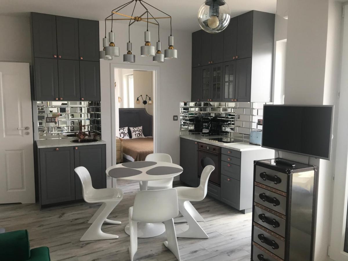 Luxury Wola Apartament Varsovie Extérieur photo
